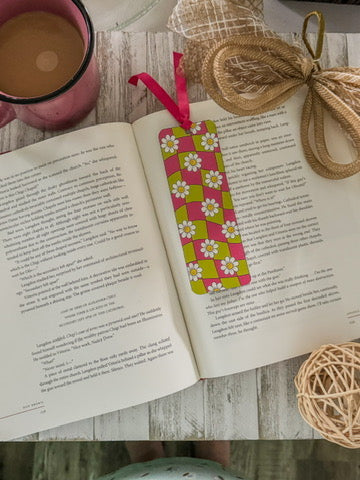 SmileyFace Daisies Bookmark